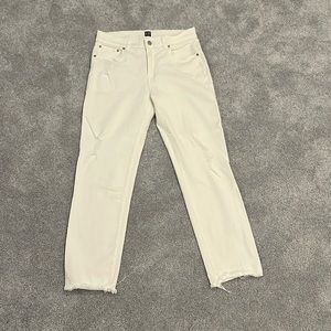 Gap best girlfriend distressed straight leg white jean size 26
